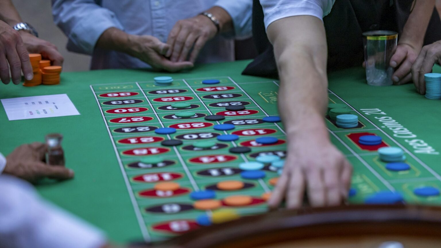 Game Kasino Online Terbaik untuk Pengalaman Bermain yang Seru dan Menghibur Giao diện trải nghiệm trò chơi trực tuyến an toàn tại nhà cái uy tín nhất (Photo by Leo_Visions on Unsplash)